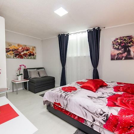 Apartment Romanov Βελιγράδι Εξωτερικό φωτογραφία