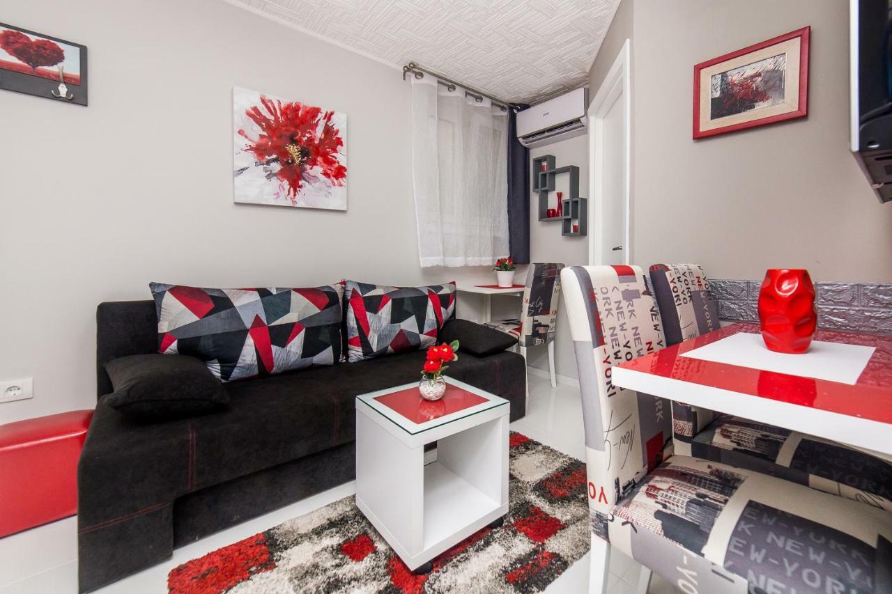 Apartment Romanov Βελιγράδι Εξωτερικό φωτογραφία